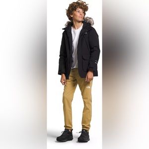 NWT THE NORTH FACE Boys McMurdo Black Parka